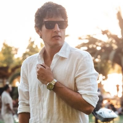 JulianMagni's profile picture. Filmmaker. Arsenal Fan.