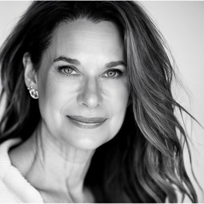 JenR8ion's profile picture. JenR8ion Widow, Mother, workforce leader, blogger #jenr8ionwidow. Many will judge or criticize, but not many can say they walked in my shoes.
