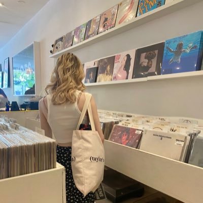 ˚ ༘♡ ⋆。˚ 1989 & evermore stan ・❥・saw taylor nashville 5/5 ੈ✩‧₊˚ take the moment and taste it ✧.*
