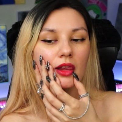 Hei hei!
Partnered Streamer & Woman's Guild @Twitch
🌍 Europe
♡ https://t.co/ltr6GJWtJX
♡ tinyasparagus.ttv@gmail.com
♡ #RambunctiousBytes