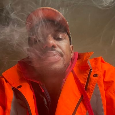 EzraSaks's profile picture. American Not African…#🟥