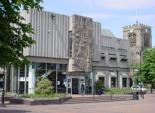 TurnpikeGallery's profile picture. 