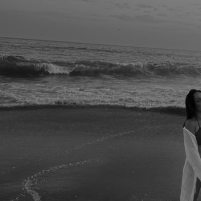 fernandaabtll's profile picture. 