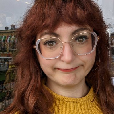 Communications Manager @Obsidian 🎮 | my thoughts, my account | she/her | #loveislove | ٩(^෴^ )۶ | I wish I were full of 🌮🌮 instead of emotions