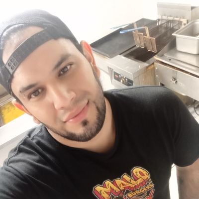 Soy un chavo buena onda
Serio pero ala vez divertido