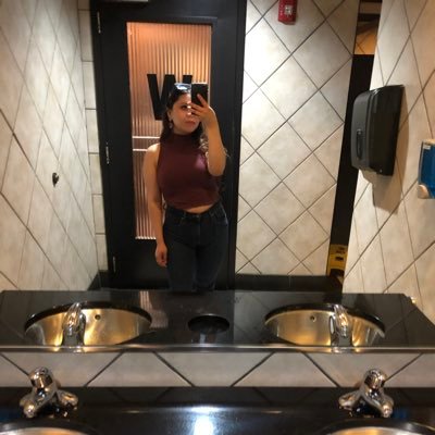 Marinaa__13's profile picture. 