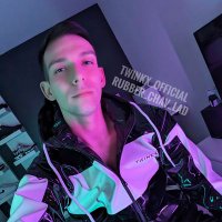 尺ㄩ乃乃乇尺匚卄卂ᐯㄥ卂ᗪ (@rubberchavlad) 's Twitter Profile