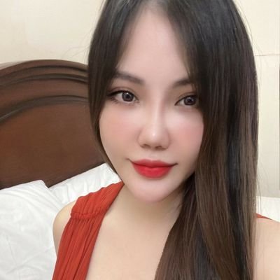 DamnKenya's profile picture. 