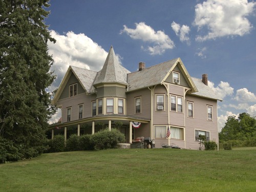 Our historic Queen Anne Victorian is located atop Margaretville Mountain overlooking the majestic Catskill Mtns was built circa 1886. .