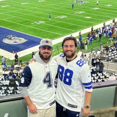 ✭