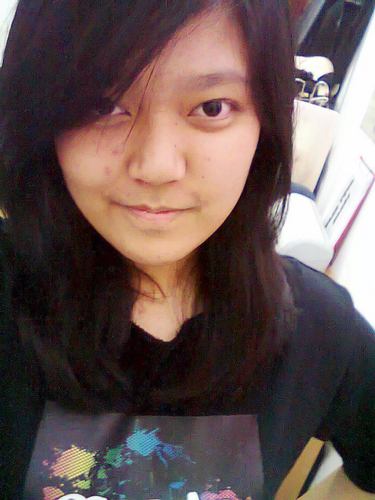 jinjansprdo's profile picture. Filipino. Listens to Kpop. A young adult. Christian.