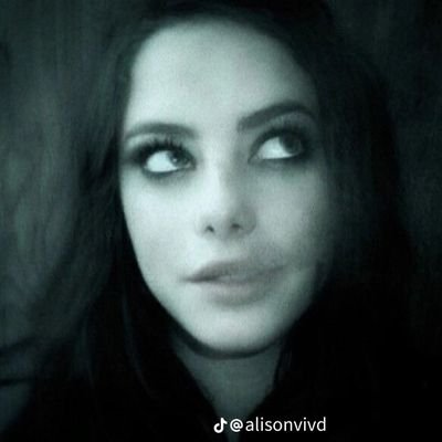 __fehh_'s profile picture. 