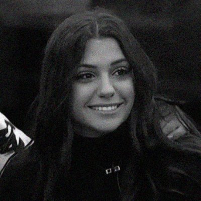 revescakes's profile picture. Red velvet's music enthusiast