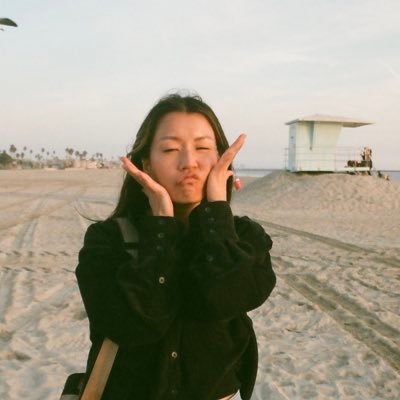 friedpotatogirl's profile picture. living in my own delusional echo chamber  ✨comedically unwell✨