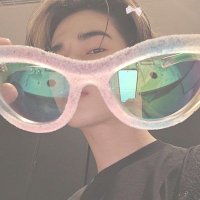 Cece (@sourceniki) 's Twitter Profile