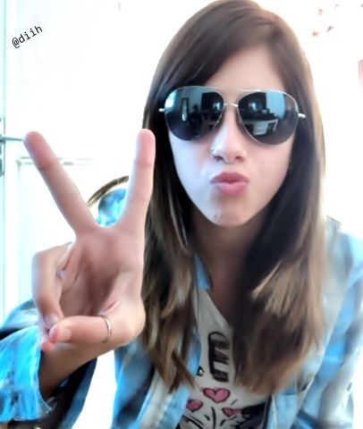 Msn:Dii.campos-sz@live.com \ Orkut 02 :http://t.co/KcvQtet0pW \ Tumblr : http://t.co/wfZNOGdzUk (: