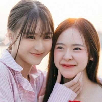 myzsimpotp's profile picture. 