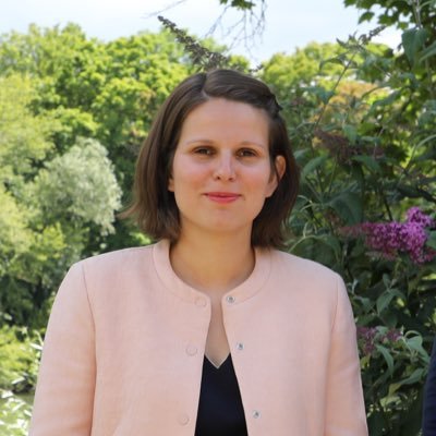 Députée des Yvelines I Porte-parole du groupe Ensemble pour la République I Commission de surveillance de la Caisse des dépôts.