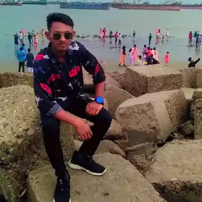 MdRabbi1343630's profile picture. 