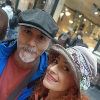 Hekim, BAL-AÜTF, yarı zamanlı seyyah, naçizane seyahat yazarı ve fotoğrafçısı, bir de kızı var. https://t.co/gwem8Zg9lt
