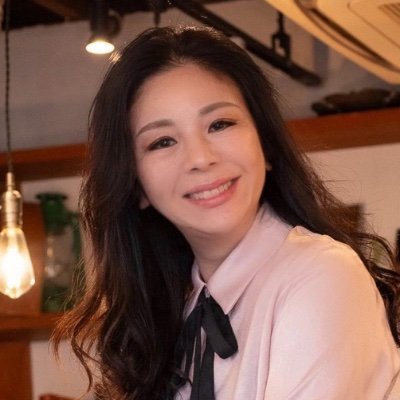 9wwcV5BidbpcLqO's profile picture. 【成約率が劇的に上がるクロージング】接客販売コンサルタント｜受講生500人超｜婦人服で年間一億円を売上｜ブライトスターUniversity（株）代表｜私をフォローして"セールス"に強くなりましょう！