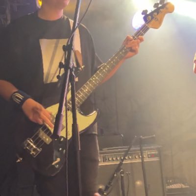 usgsago's profile picture. ユニゾンを愛し、田淵智也さんを崇拝する薬剤師/ユニゾン好きの方！よろしくお願いいたします！/無言フォロー失礼します…