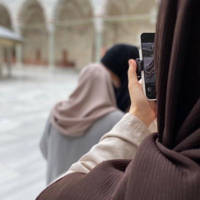 _mervekaracay's profile picture. 🌻