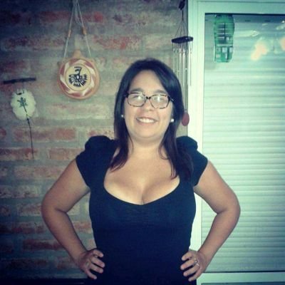 noeavondet's profile picture. 💜Periodista. 💖Mamá de Olimpia
