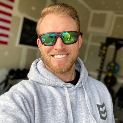 Public figure//. fitness enthusiasts hunter Veteran 🇺🇸