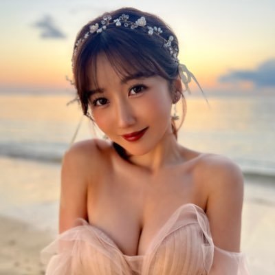 junko2895437826's profile picture. 