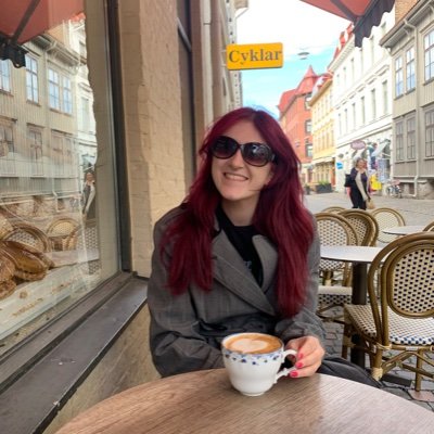 Publishing grad @EdinburghNapier📚Psych grad💚🌻Glasgow🏴