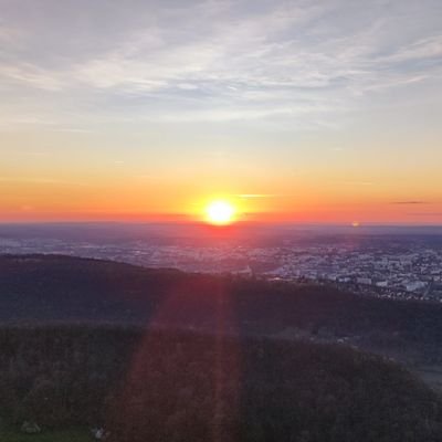 montagnon_eric's profile picture. Profondément anti pass, Français et patriote, Totalement pour le Frexit et militant pour la destitution de notre clown 🤡 de président !