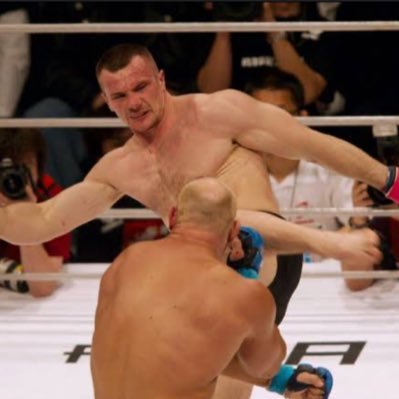 High_kick_86's profile picture. 語彙力皆無の格オタ/たまに他の趣味のことや好きな歌詞、どーでもいいこと呟く。