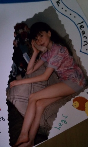 annielonglegz's profile picture. Hard-working professional IT chick with 2 kids, a stepdaughter, 2 girls on the way (!!), a supportive husband and a lot of determination to make it all work :-)