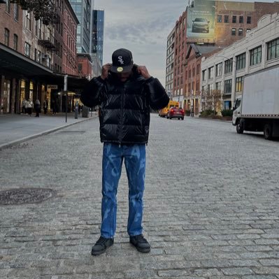 _nyjiggy's profile picture. Woke up this morning seeing orange and blue skies