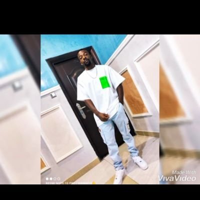 Akuwhite2671's profile picture. 