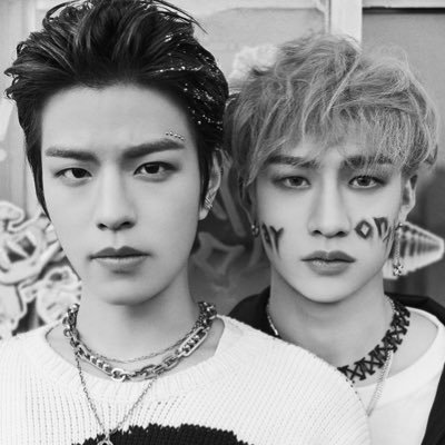 '00 SKZ🐺🐶 stay4期・5期・W会員 カムバ期間中は共同・交換(リポスト含)ポスト多くなります🙇♀️