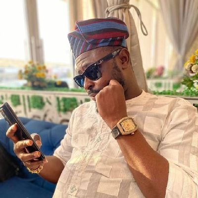 Femz02's profile picture. garrulousness