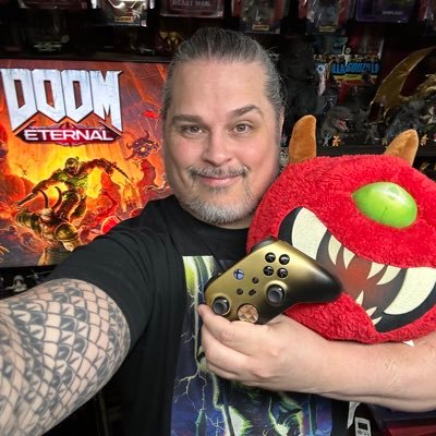 Big nerd, lover of Games & Movies, master of Evil Kung Fu. SEGA & Toys R Us kid for life! Daigoro's dad. GT/PSN: Evil Fu Guru https://t.co/spxyv1Lb7b