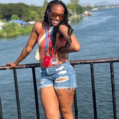 LMSW | 28| RHOck Club🐩 | Antisocial Extrovert | Your Fave BLACK Therapist |