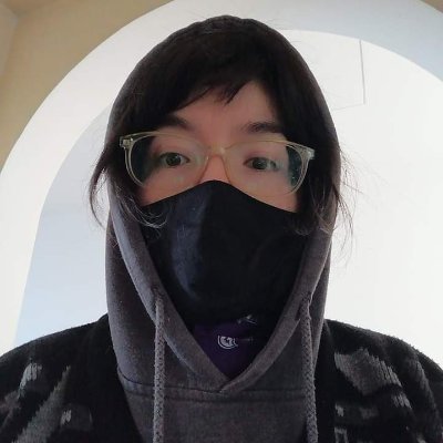 🍉 Ella/Él/Elle (Mujer blanco-mestiza, cis hetero). A de LGBTIAPQ2S+: Señora gris arroase 🌈