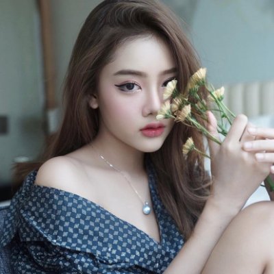 CallistaTuyen's profile picture. 