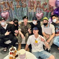 𝗞𝗮𝘀𝗵⁷💜 Welcome jin💜MilitaryWifeTil2025💜 (@kashmiot7) 's Twitter Profile