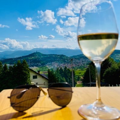 royalah90's profile picture. 