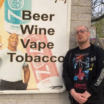 zachbutchernude's profile picture. DMs open for submissions