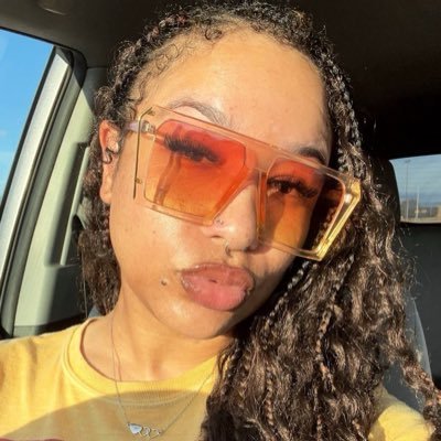 Team Visionaries (eye)Nspire People©️™️ “I'm putting organic mascara on my Third Eye, while others are putting Visine in their regular eyes”. - me 🛸USAF
