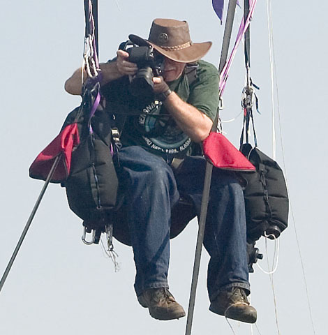 Photographer for Alabama Media Group,  @aldotcom , http://t.co/8EcaqIKksL & The Huntsville Times. My grandmother was a photographer so it's in my DNA.