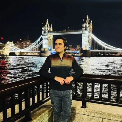 Broadcast Journalist, Founder & Editor at Breaking Point, RT isn't endorsement, Introvert