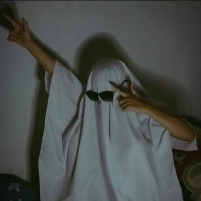 bodgr8t's profile picture. Momma says no bio 😌😎💔🍀 || CR7 fan 📍🐐❤️ || Follow for follow back 🔋🍁🅱️