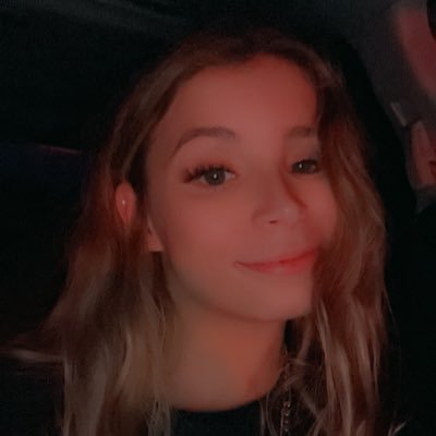 CassidySalas5's profile picture. just out here livin’